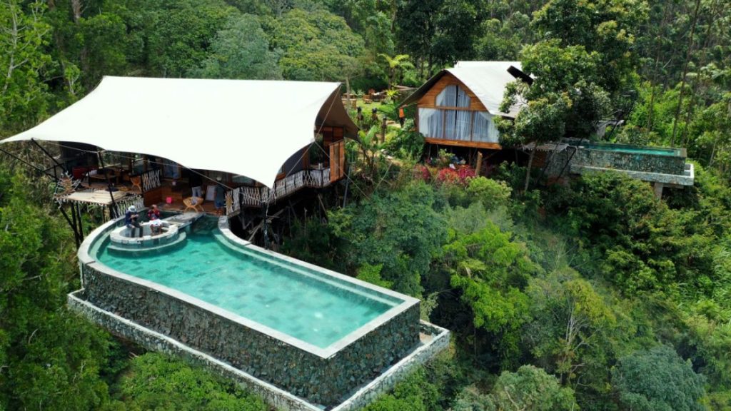 harga glamping legok kondang lodge